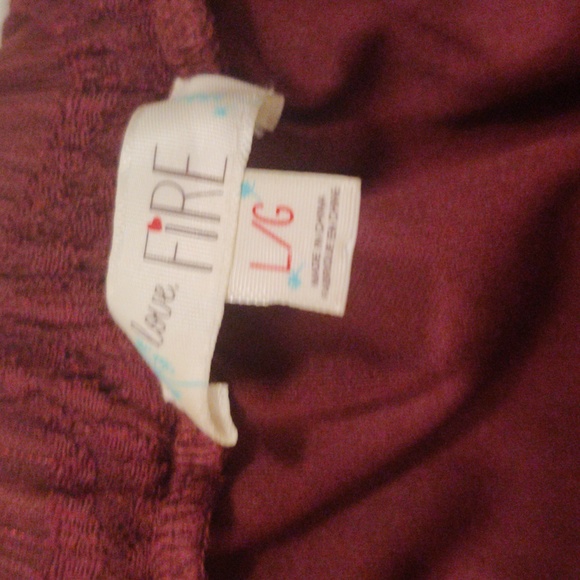 LOVE FIRE off shoulder lace bell sleeved blouse Large - Picture 2 of 4